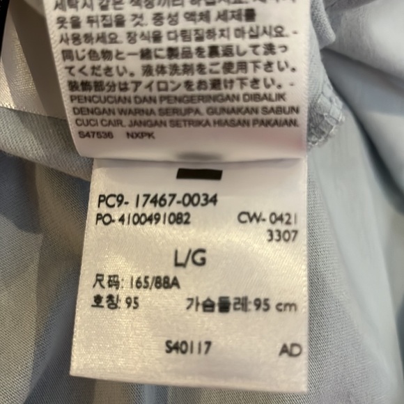 New Levi’s Graphic T-Shirt - Picture 10 of 11